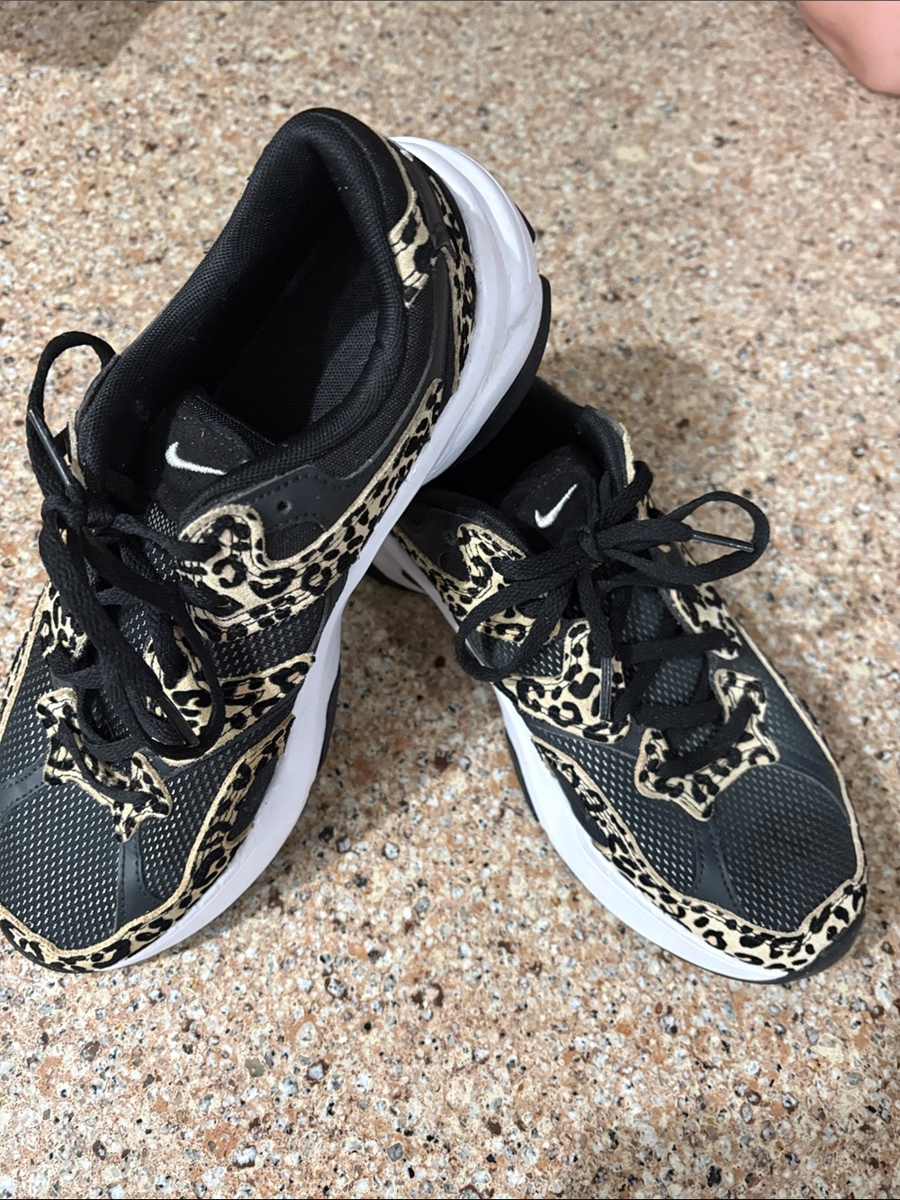 Nike AL8 women's sneakers in a black and leopard print. - Picture 3 of 5